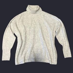 Vince Camuto Light Gray Turtleneck Sweater Size M